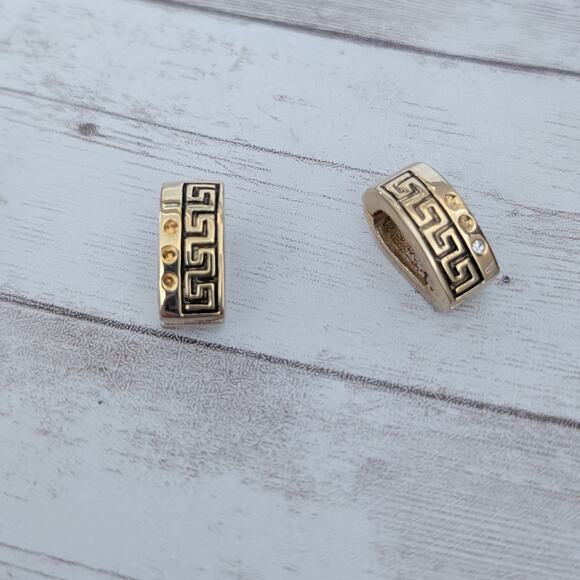 Vintage Magnetic Clip On Earrings Gold Tone Greek Key Design - Missing Gems - Picture 4 of 6